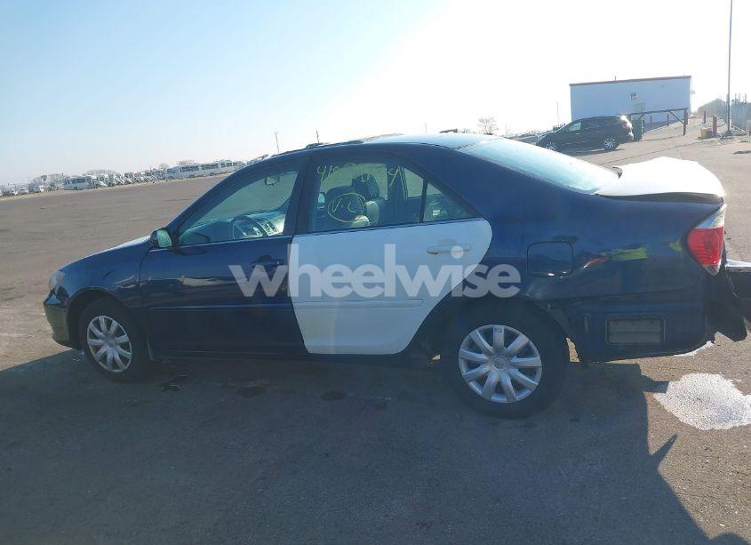 Photo 14 of 2005 Toyota Camry LE (VIN 4T1BE32K15U042795)