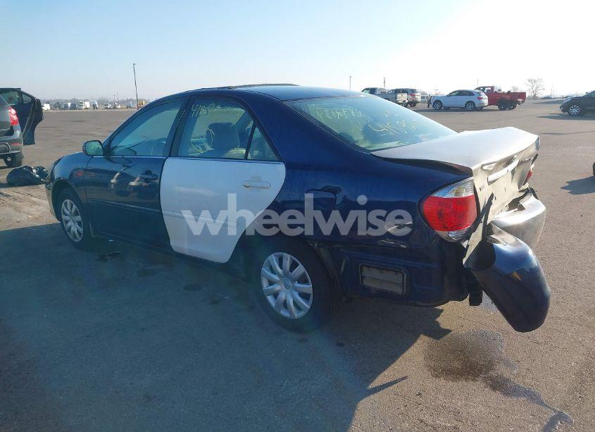 Photo 3 of 2005 Toyota Camry LE (VIN 4T1BE32K15U042795)