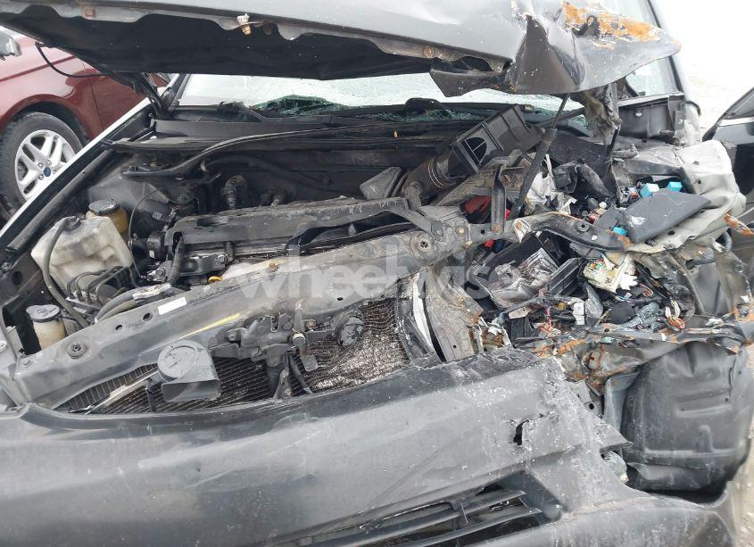 Photo 10 of 2005 Toyota Camry SE (VIN 4T1BE32K15U048810)