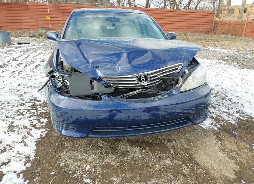 Photo 6 of 2005 Toyota Camry LE (VIN 4T1BE32K15U060195)