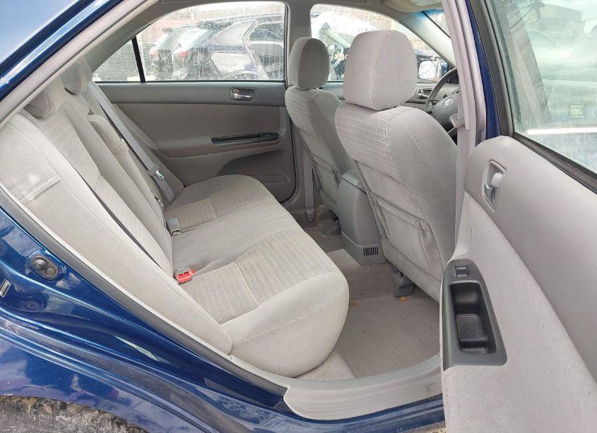 Photo 8 of 2005 Toyota Camry LE (VIN 4T1BE32K15U060195)
