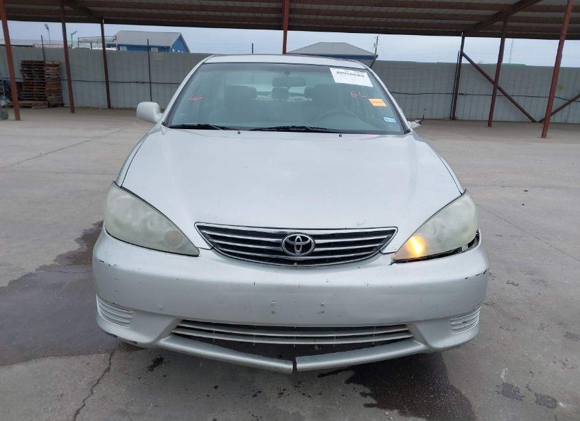 Photo 12 of 2005 Toyota Camry LE (VIN 4T1BE32K15U064604)