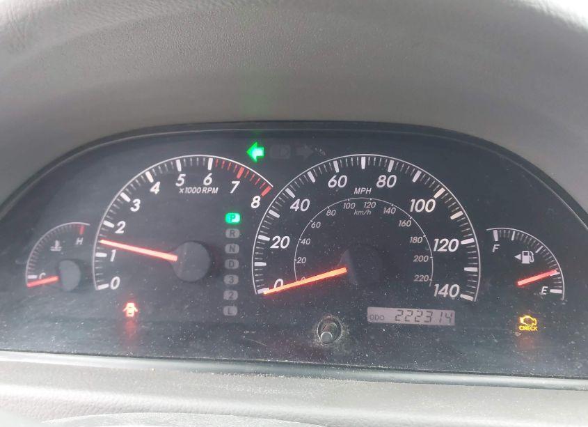 Photo 7 of 2005 Toyota Camry LE (VIN 4T1BE32K15U064604)
