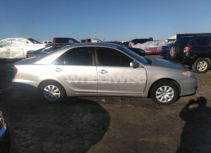 Photo 13 of 2005 Toyota Camry LE (VIN 4T1BE32K15U079183)
