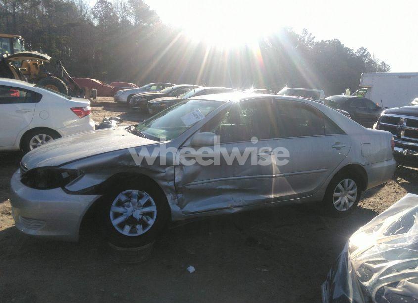 Photo 14 of 2005 Toyota Camry LE (VIN 4T1BE32K15U079183)