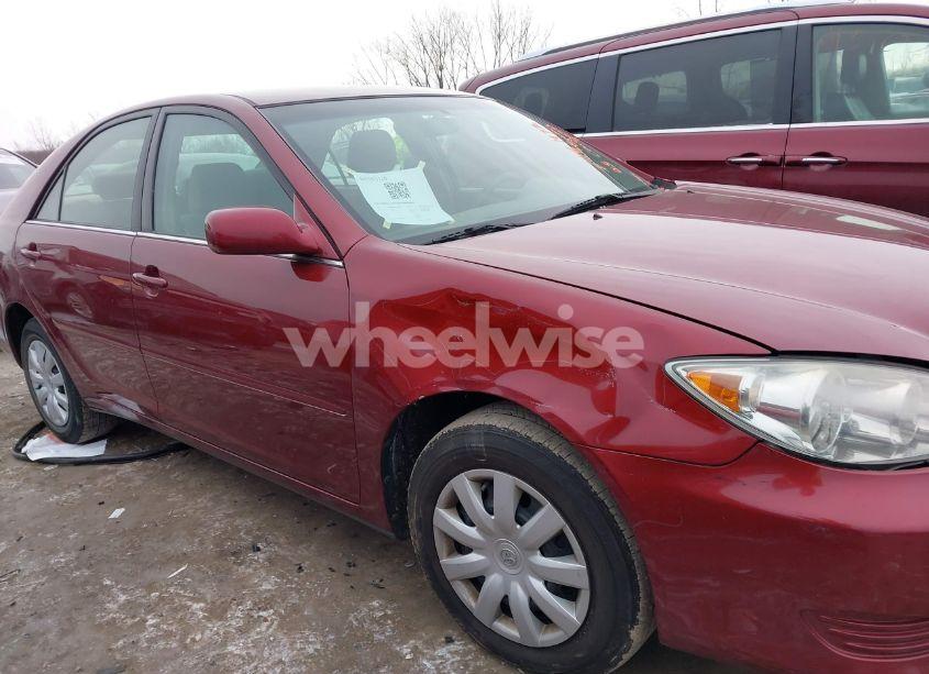 Photo 13 of 2005 Toyota Camry LE (VIN 4T1BE32K15U091396)