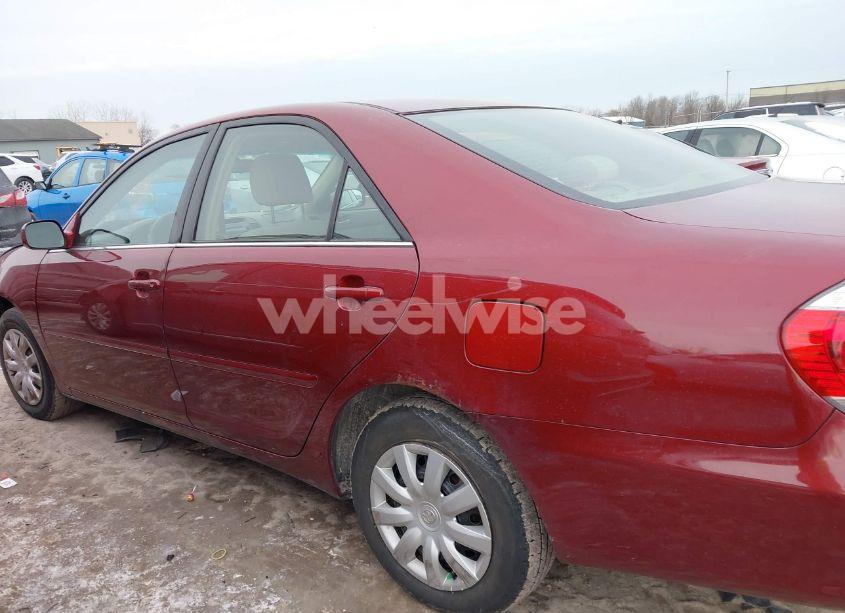 Photo 14 of 2005 Toyota Camry LE (VIN 4T1BE32K15U091396)