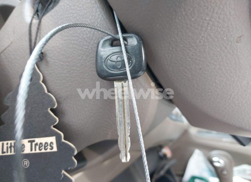 Photo 11 of 2005 Toyota Camry LE (VIN 4T1BE32K15U385655)