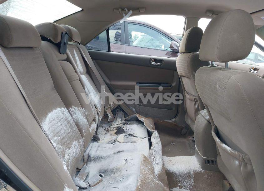 Photo 8 of 2005 Toyota Camry LE (VIN 4T1BE32K15U385655)