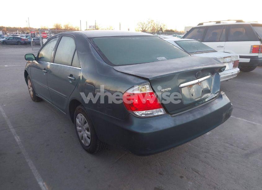 Photo 3 of 2005 Toyota Camry LE/XLE/SE (VIN 4T1BE32K15U396591)