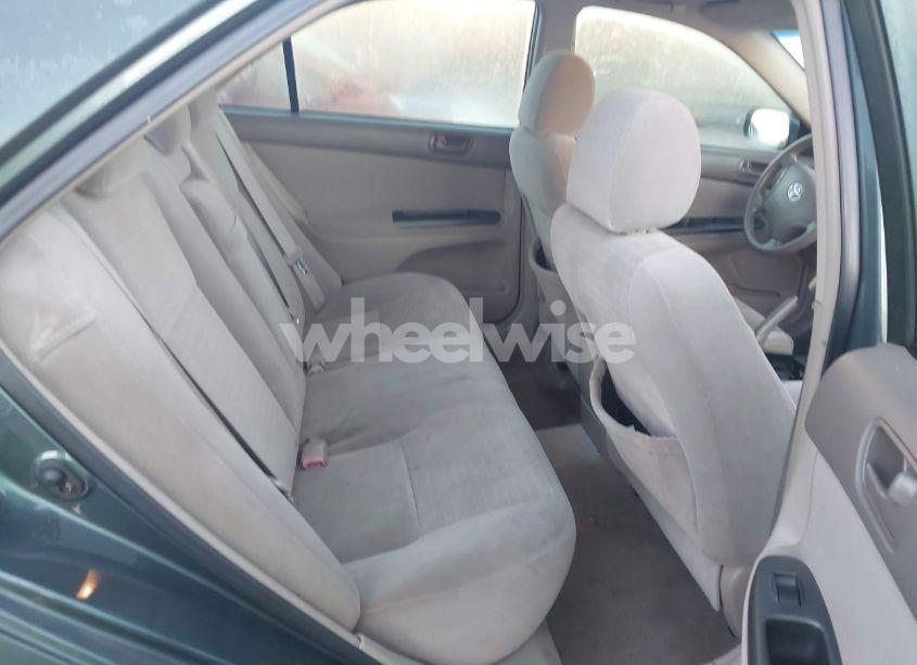 Photo 8 of 2005 Toyota Camry LE/XLE/SE (VIN 4T1BE32K15U396591)