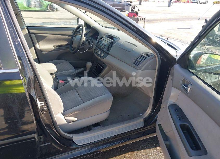 Photo 5 of 2005 Toyota Camry LE (VIN 4T1BE32K15U397207)