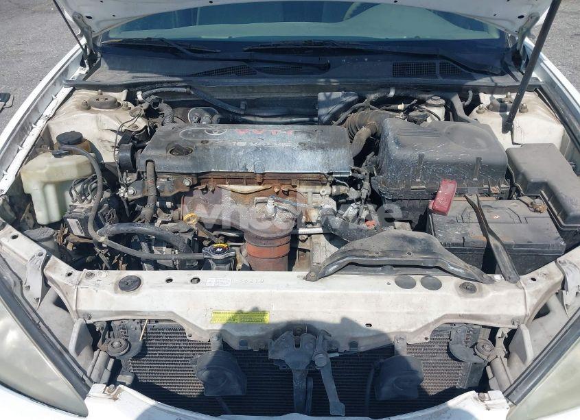 Photo 10 of 2005 Toyota Camry LE (VIN 4T1BE32K15U408206)