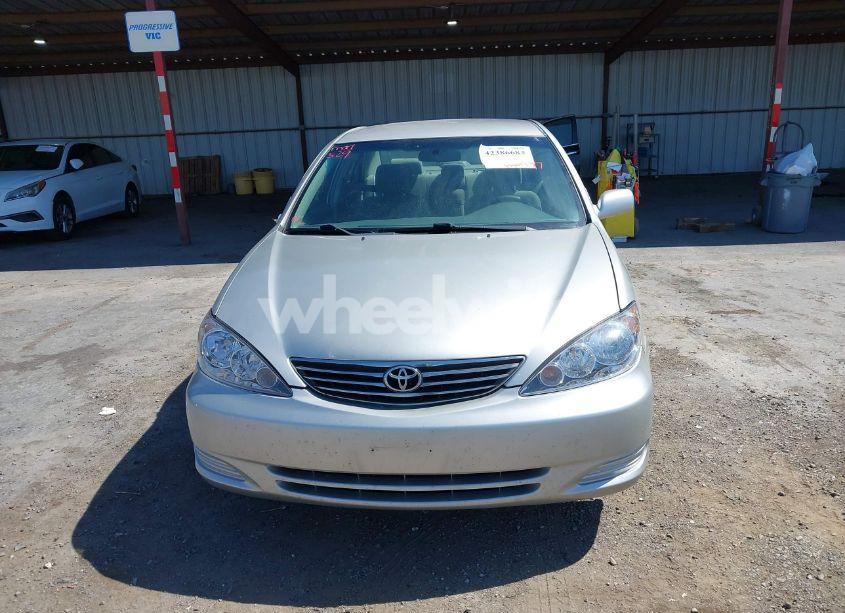 Photo 11 of 2005 Toyota Camry LE (VIN 4T1BE32K15U413499)
