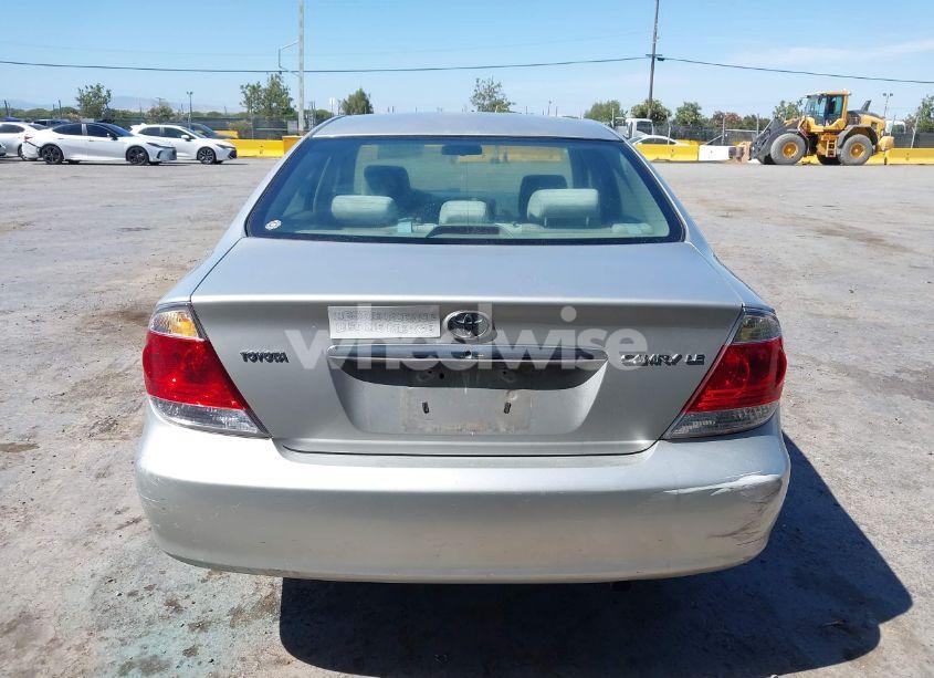 Photo 15 of 2005 Toyota Camry LE (VIN 4T1BE32K15U413499)