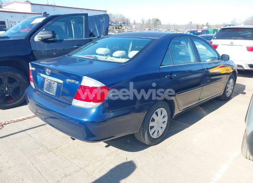 Photo 4 of 2005 Toyota Camry LE (VIN 4T1BE32K15U423594)