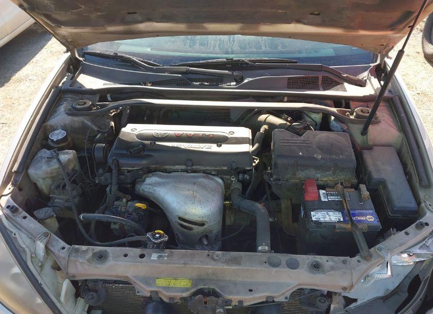 Photo 10 of 2005 Toyota Camry SE (VIN 4T1BE32K15U511335)