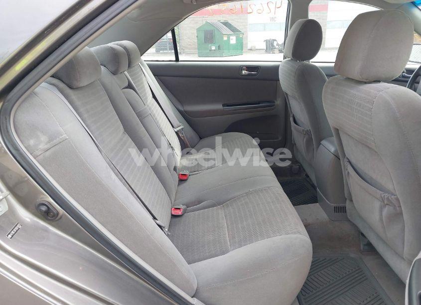 Photo 8 of 2005 Toyota Camry LE (VIN 4T1BE32K15U519127)