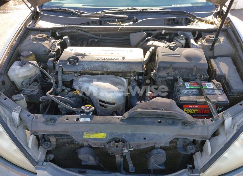 Photo 10 of 2005 Toyota Camry STD (VIN 4T1BE32K15U526272)