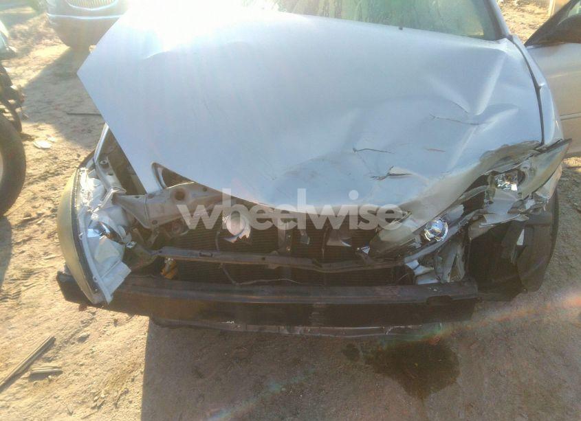 Photo 6 of 2005 Toyota Camry STD (VIN 4T1BE32K15U573852)