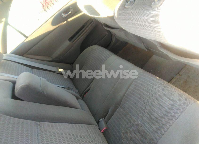 Photo 8 of 2005 Toyota Camry STD (VIN 4T1BE32K15U573852)