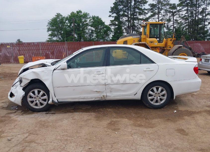 Photo 15 of 2005 Toyota Camry XLE (VIN 4T1BE32K15U580686)