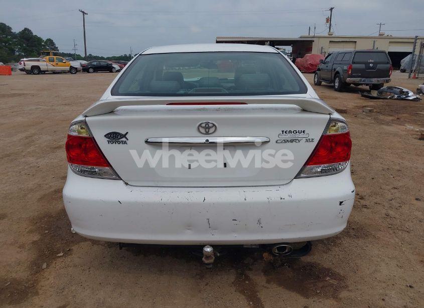 Photo 17 of 2005 Toyota Camry XLE (VIN 4T1BE32K15U580686)