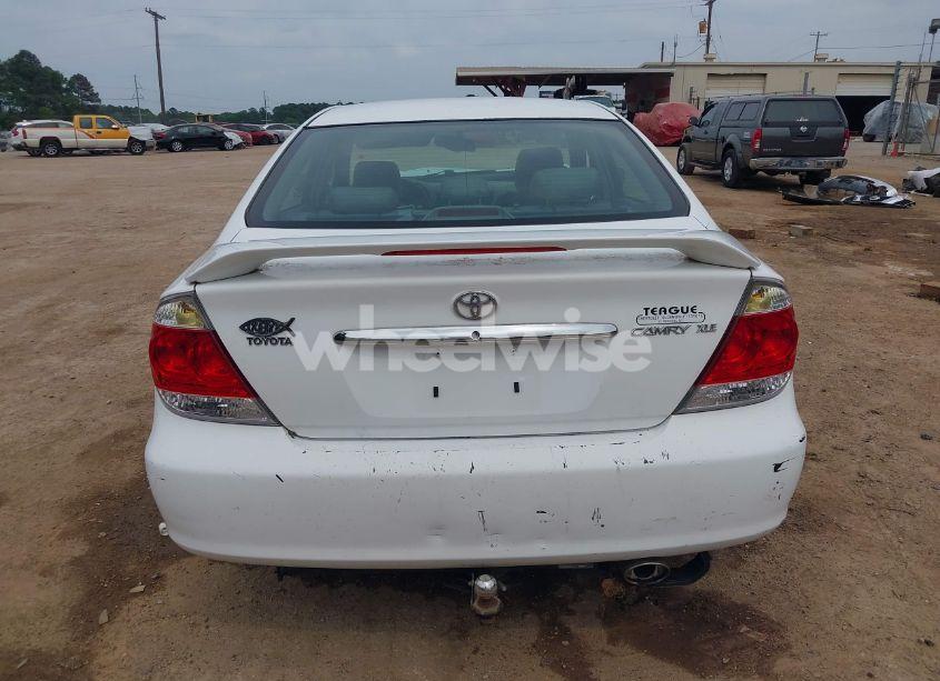 Photo 20 of 2005 Toyota Camry XLE (VIN 4T1BE32K15U580686)