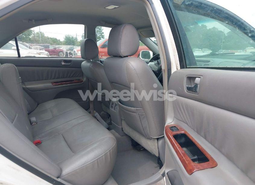 Photo 8 of 2005 Toyota Camry XLE (VIN 4T1BE32K15U580686)