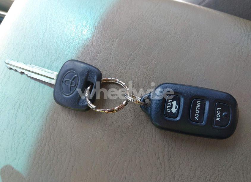 Photo 11 of 2005 Toyota Camry LE (VIN 4T1BE32K15U632513)