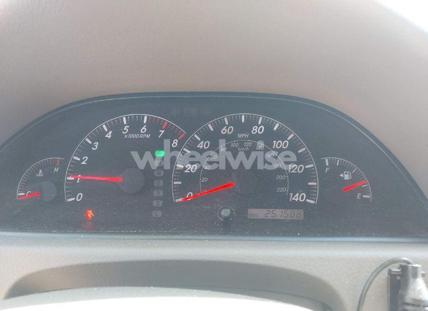 Photo 7 of 2005 Toyota Camry LE (VIN 4T1BE32K15U632513)