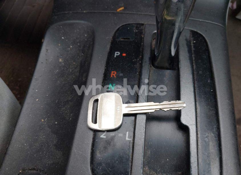 Photo 11 of 2006 Toyota Camry STD (VIN 4T1BE32K16U106030)