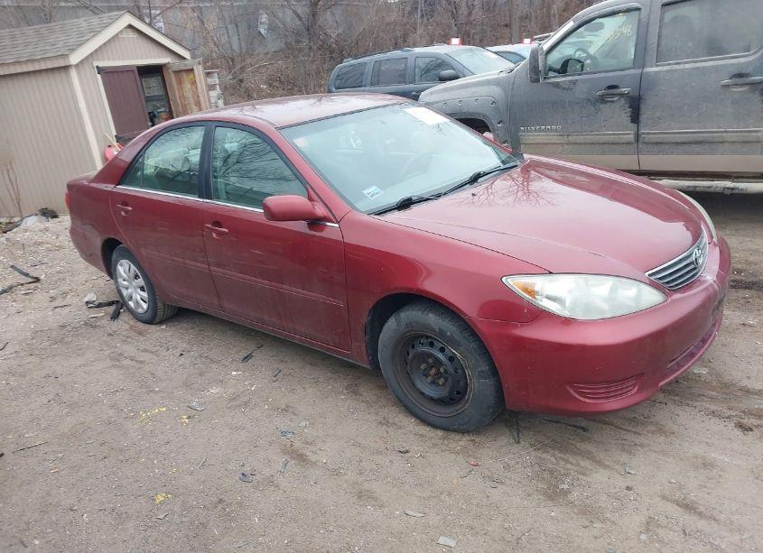 2006 Toyota Camry LE (VIN 4T1BE32K16U113785) main photo