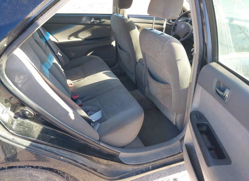 Photo 8 of 2006 Toyota Camry STD (VIN 4T1BE32K16U115648)