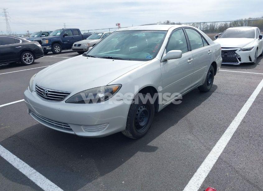 Photo 2 of 2006 Toyota Camry LE (VIN 4T1BE32K16U161433)