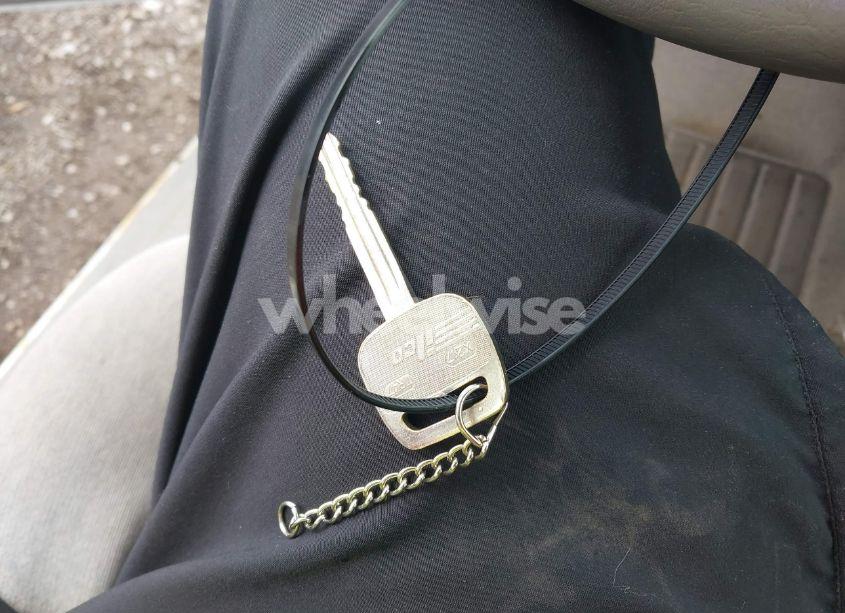 Photo 11 of 2002 Toyota Camry LE (VIN 4T1BE32K22U025242)