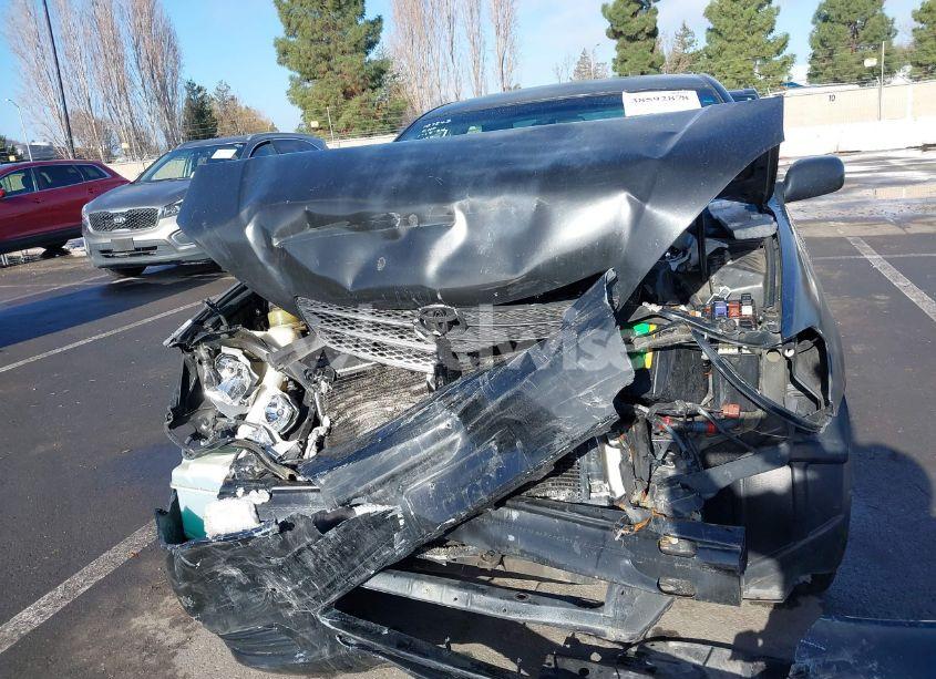 Photo 6 of 2002 Toyota Camry LE (VIN 4T1BE32K22U044759)