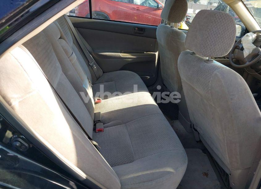 Photo 8 of 2002 Toyota Camry LE (VIN 4T1BE32K22U044759)