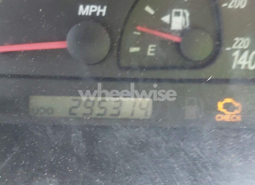 Photo 15 of 2002 Toyota Camry LE (VIN 4T1BE32K22U050769)