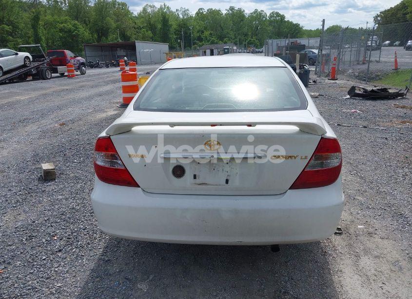 Photo 16 of 2002 Toyota Camry LE (VIN 4T1BE32K22U050769)
