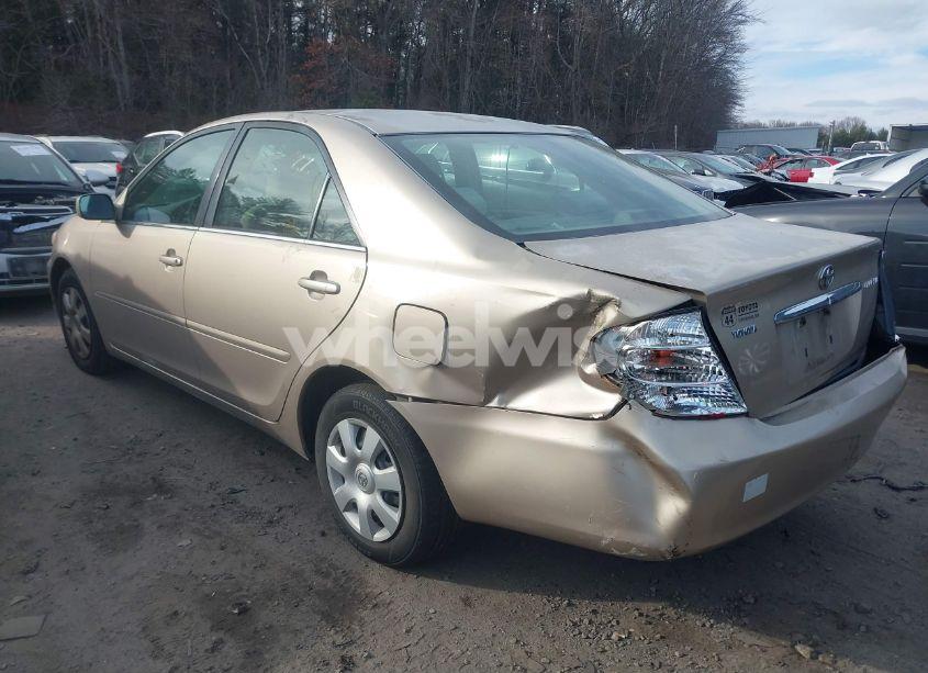 Photo 3 of 2002 Toyota Camry LE (VIN 4T1BE32K22U097316)
