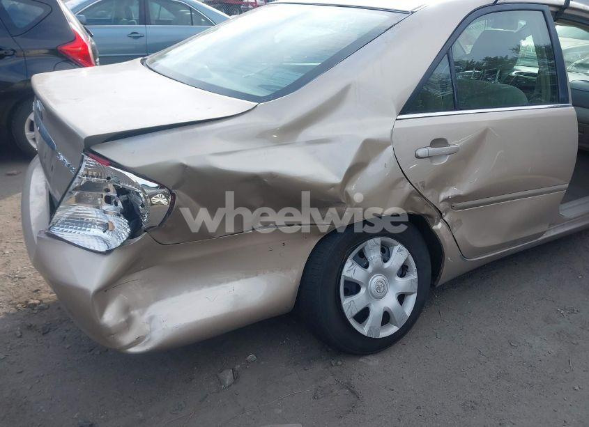 Photo 6 of 2002 Toyota Camry LE (VIN 4T1BE32K22U097316)