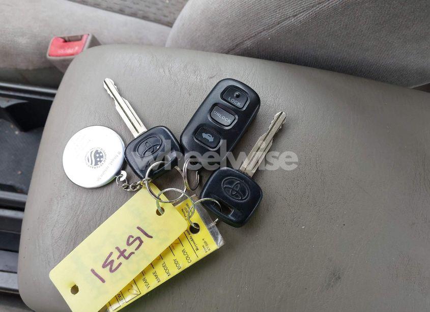 Photo 11 of 2002 Toyota Camry LE (VIN 4T1BE32K22U529550)