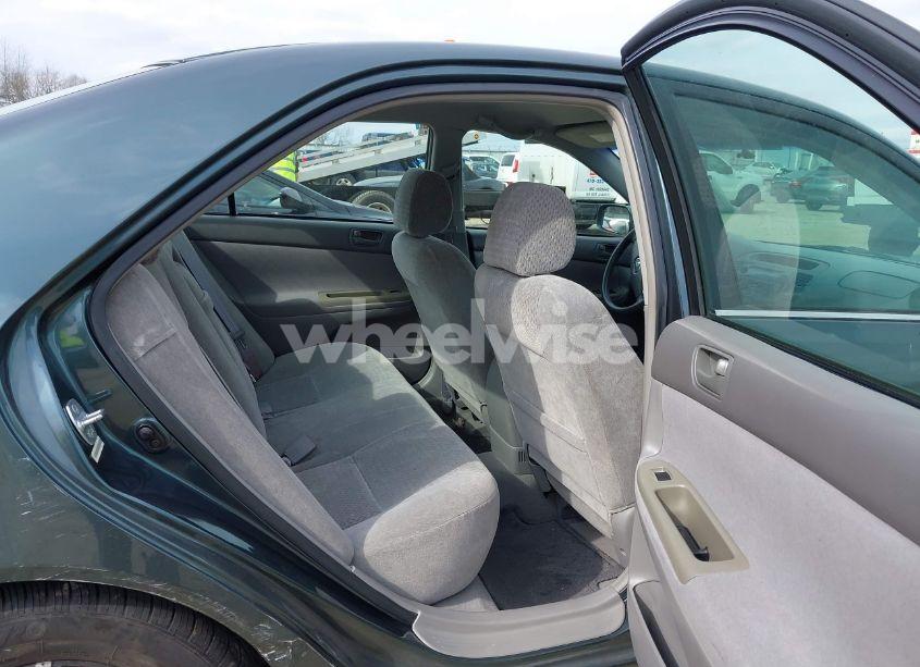 Photo 8 of 2002 Toyota Camry LE (VIN 4T1BE32K22U535607)