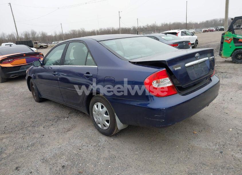 Photo 3 of 2002 Toyota Camry LE (VIN 4T1BE32K22U537793)