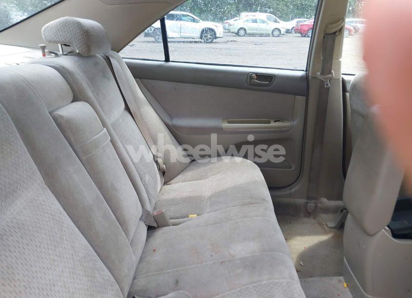 Photo 8 of 2002 Toyota Camry LE (VIN 4T1BE32K22U573418)