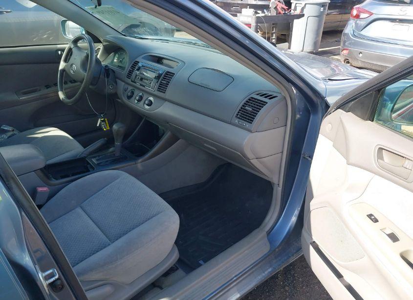 Photo 5 of 2002 Toyota Camry LE (VIN 4T1BE32K22U580563)