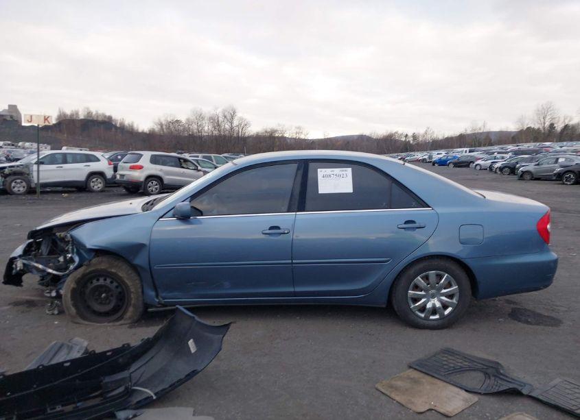 Photo 14 of 2002 Toyota Camry LE (VIN 4T1BE32K22U590297)