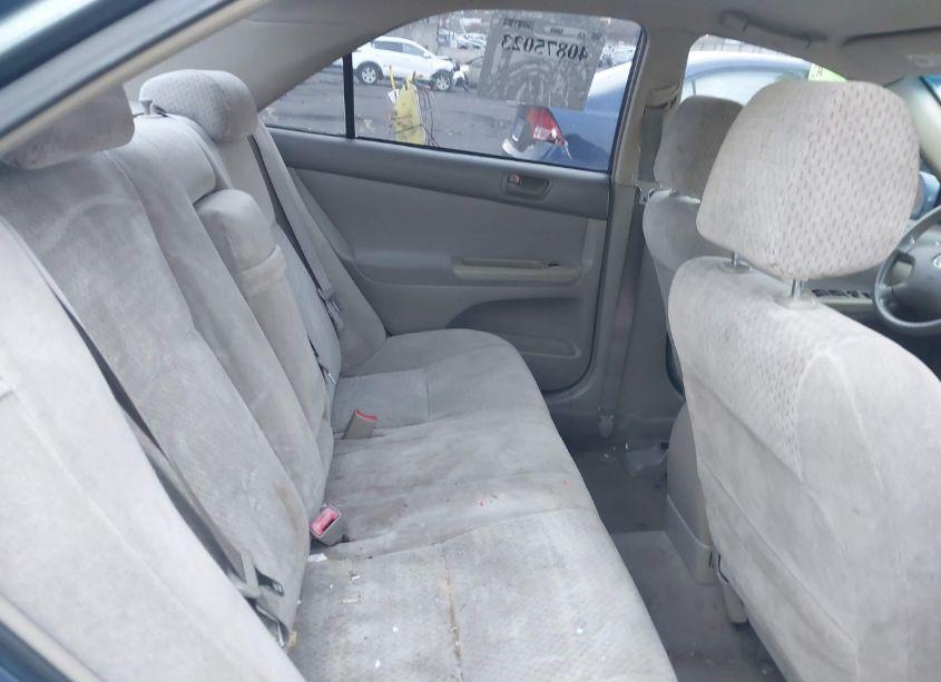 Photo 8 of 2002 Toyota Camry LE (VIN 4T1BE32K22U590297)