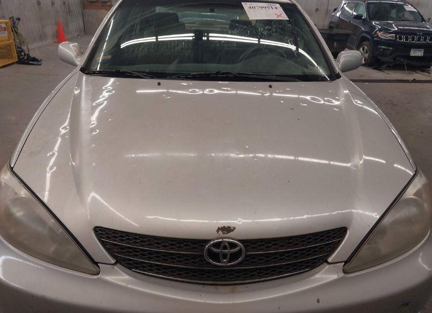 Photo 6 of 2002 Toyota Camry LE (VIN 4T1BE32K22U621760)